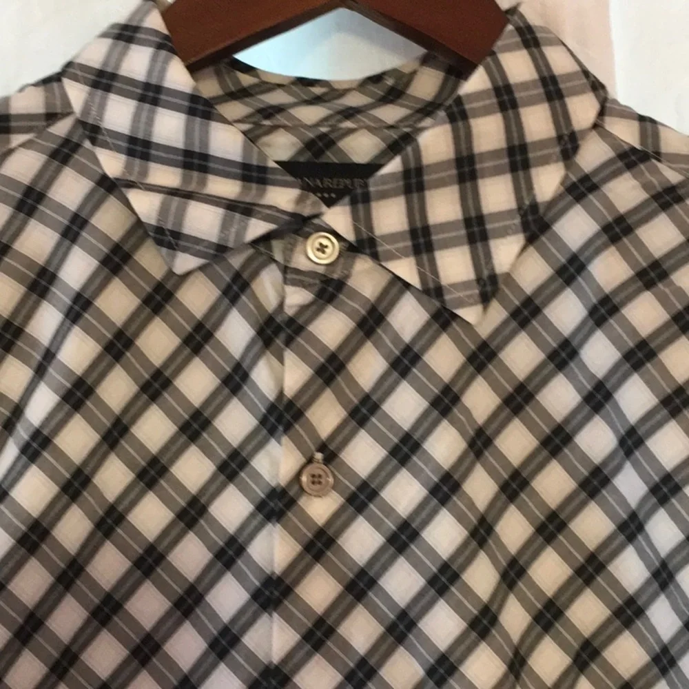 Banana Republic (grey and black (L) long sleeve Men’s EUC